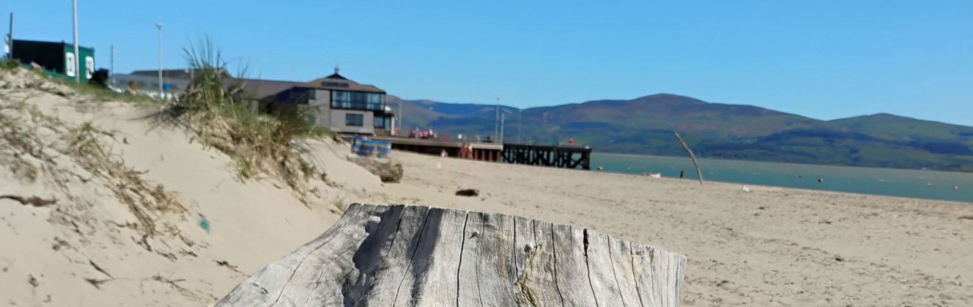 Aberdovey sandy beach